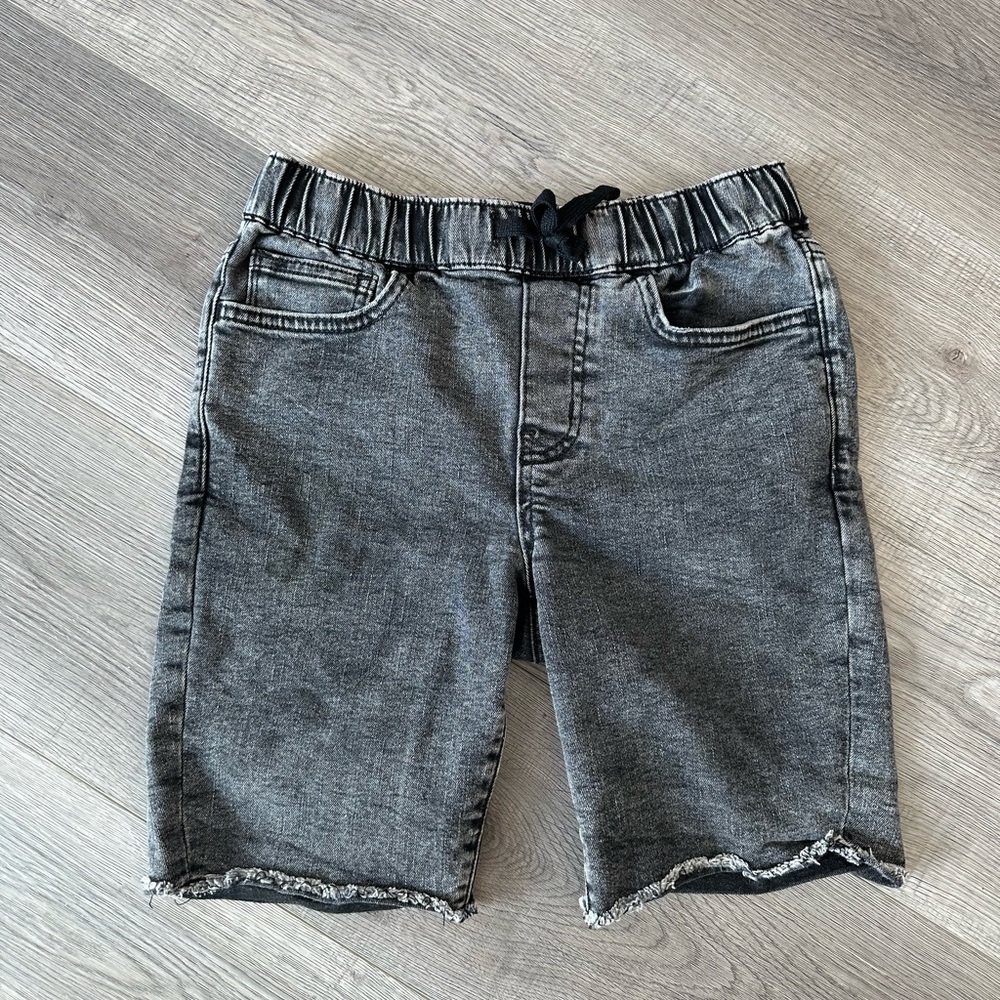 3/20$ Old Navy boys black denim jean pull on shorts size L 10-12
